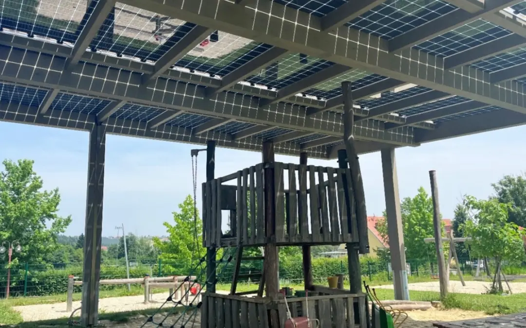 PV-Sandkistenüberdachung für den Kindergarten Mitterdorf